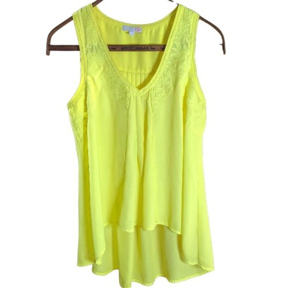 Women's GB Flowy Yellow Tank Hi-Lo with Embroidery Size: Medium - Picture 1 of 12